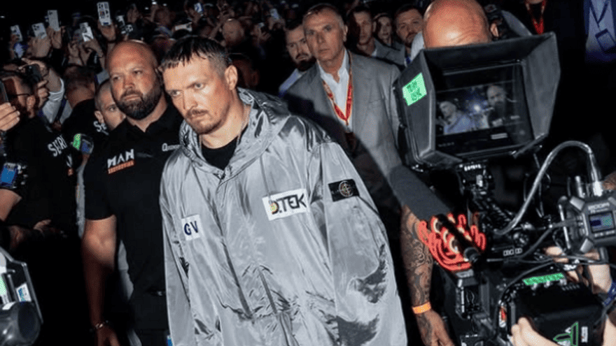 В Казахстане предложили Усику бой с легендой UFC 