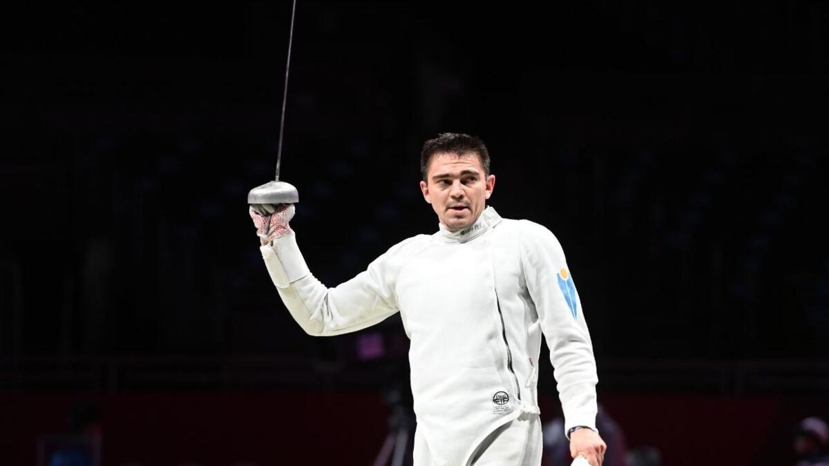 Казахстанский фехтовальщик Курбанов вошел в топ-10 на чемпионате мира