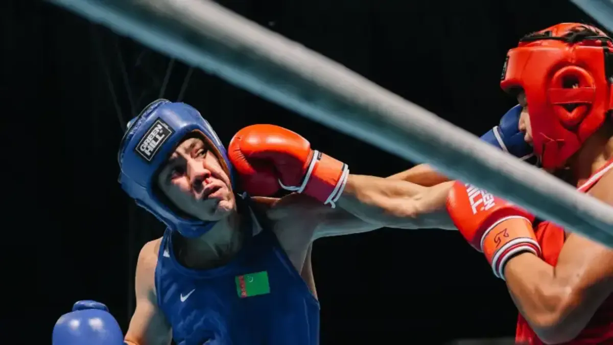 Казахстанский боксер уверенно победил на чемпионате Азии среди молодежи