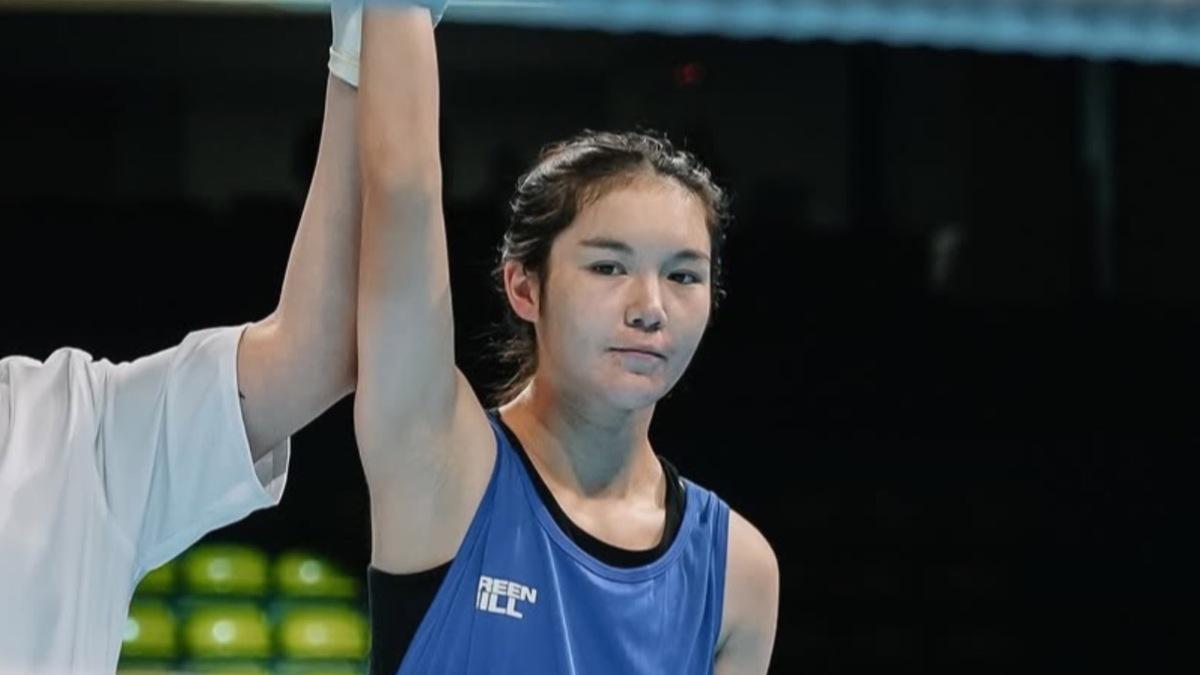Диана Серикбаева уверенно победила в дебютном бою на чемпионате Азии по боксу среди молодежи