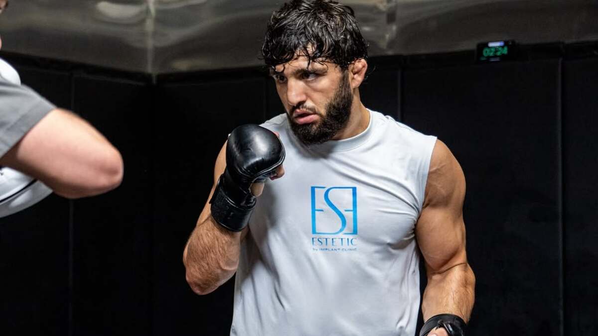 Даниэль Кормье поддержал Армана Царукяна и раскритиковал UFC: «Бой должен быть с Топурией»