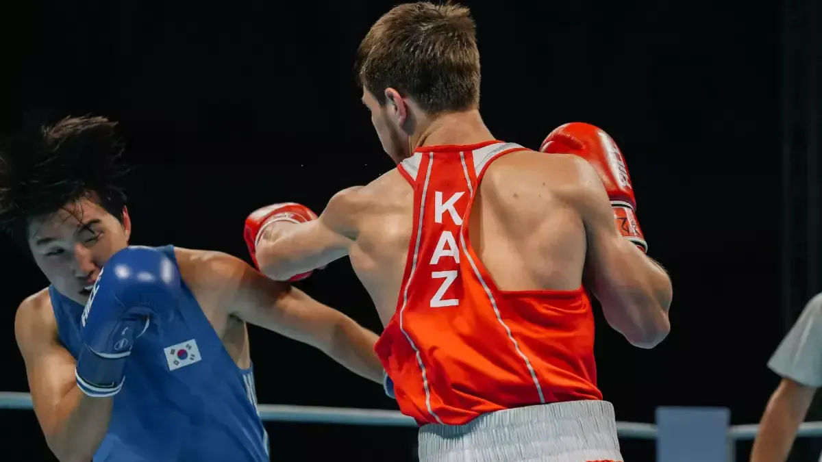 Қазақстандық боксшы Азия чемпионатының жартылай финалына жолдама алды