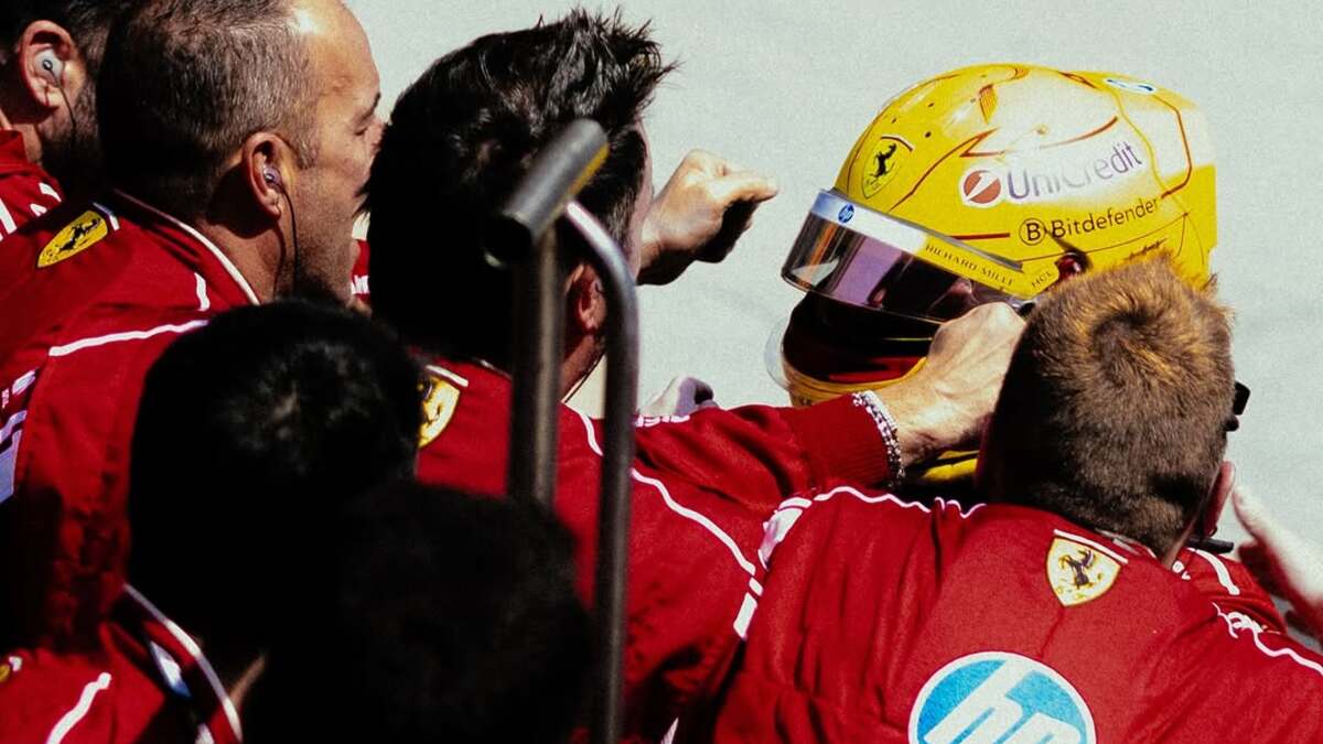 Вольфф: Хэмилтон остаётся частью семьи Mercedes, несмотря на переход в Ferrari