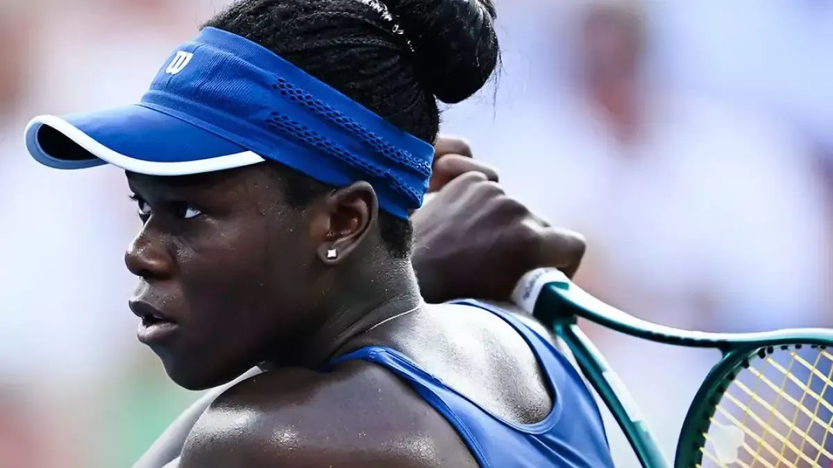 Виктория Мбоко, обыгравшая Рыбакину, сенсационно взяла титул WTA 1000 в Монреале