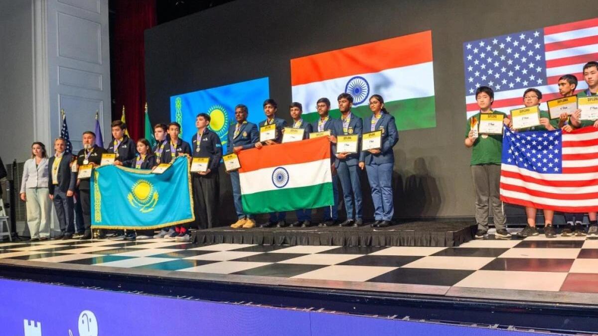 Казахстан завоевал серебро на чемпионате мира по шахматам среди школ FIDE-2025