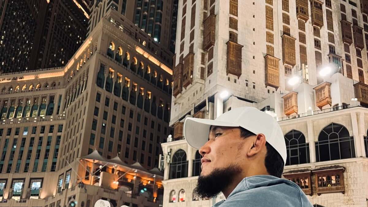 Казахстанский боец прошёл взвешивание перед UFC 319 в последние минуты
