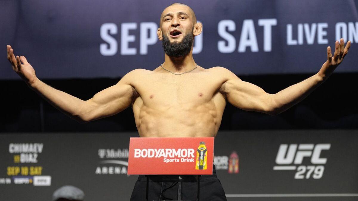«Чимаев – Дю Плесси» и бой Алиби за контракт UFC: где смотреть турнир UFC 319
