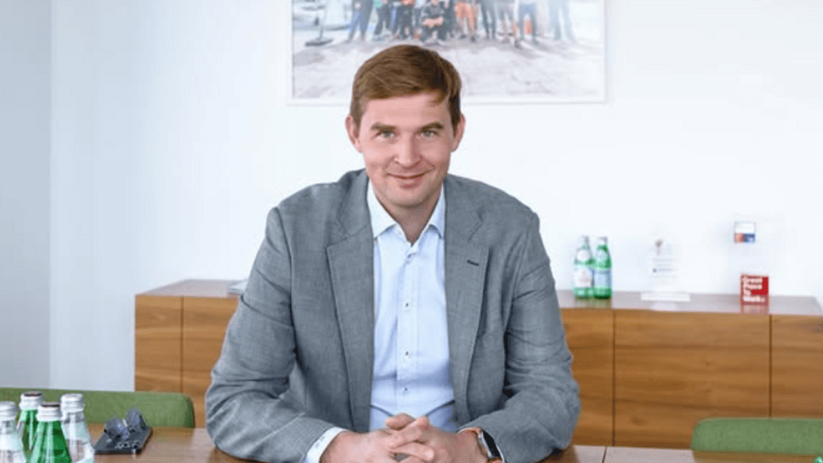 Үлкен қаржы - үлкен үміт: Қарағанды футболына жаңа көшбасшы келді
