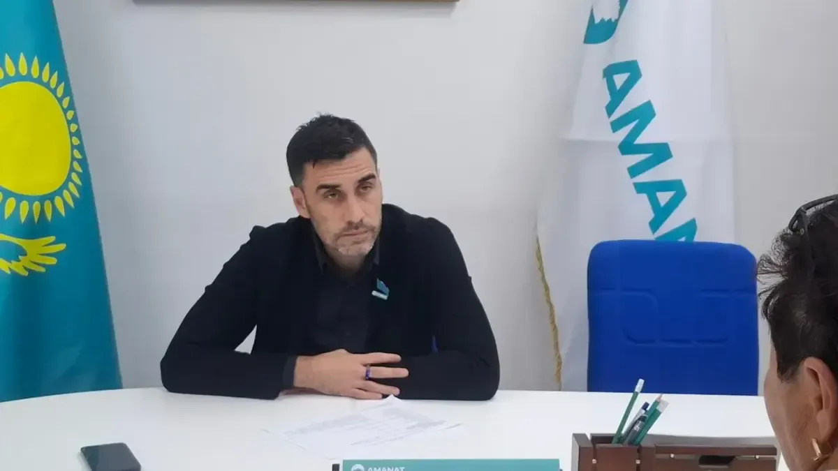 Ербол Каиров рассказал, как Давид Лория «рулит Женисом» и давит на «Кызылжар»