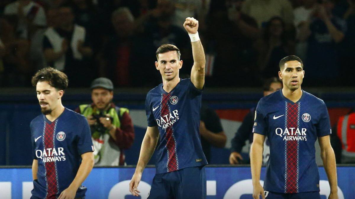 қызыммен интимдік шытырман оқиғалар және т.б