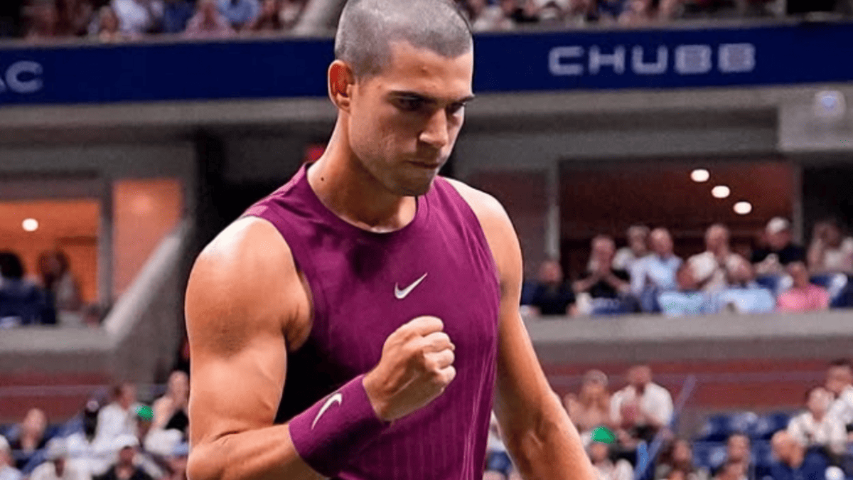 Алькарас уверенно начал путь на US Open: Опелка не смог навязать борьбу