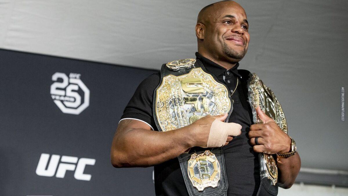 Бывший двойной чемпион UFC о титульнике в весе Шавката: Многие поставят на победу Маддалены