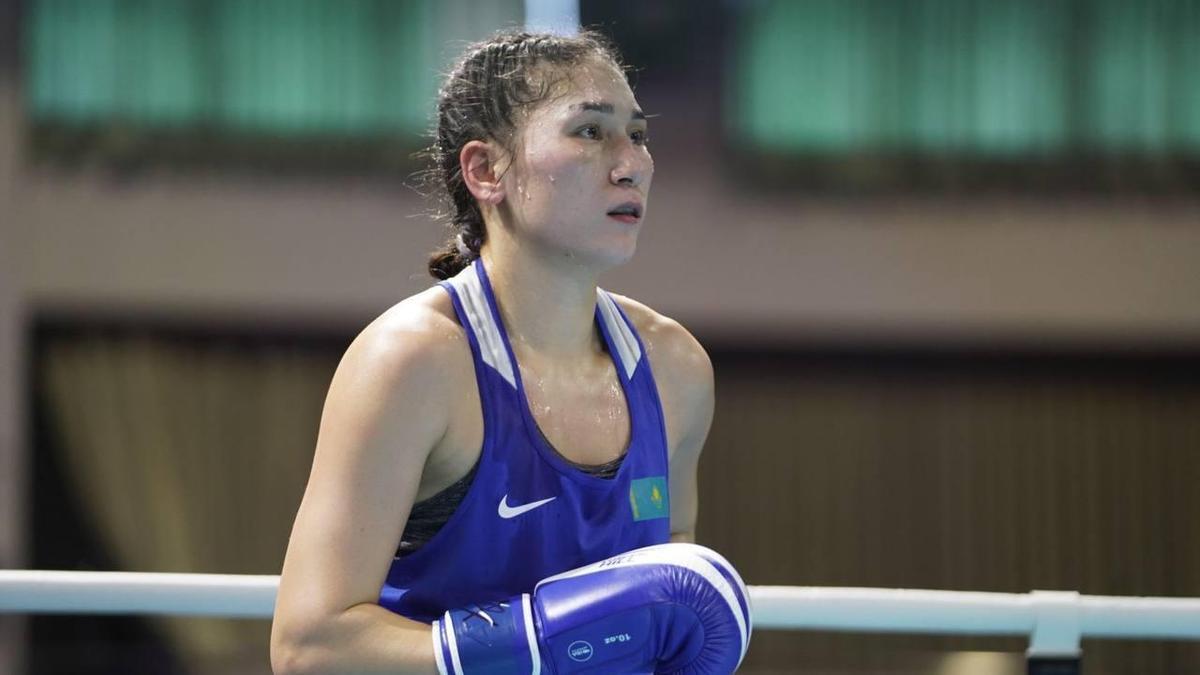 Казахстанская сборная получила первую финалистку на чемпионате мира по боксу