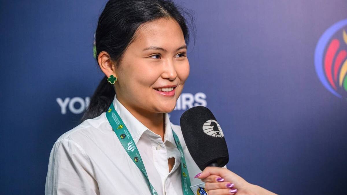 Бибисара Асаубаева обыграла лидера и вышла на второе место на турнире FIDE Grand Swiss