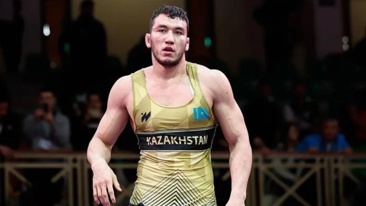 Тренер Шавката отреагировал на фиаско Ризабека на ЧМ