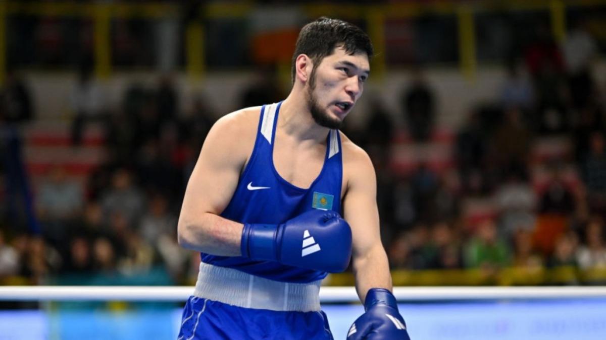 Главный тренер сборной Казахстана объяснил фиаско боксеров на чемпионате мира