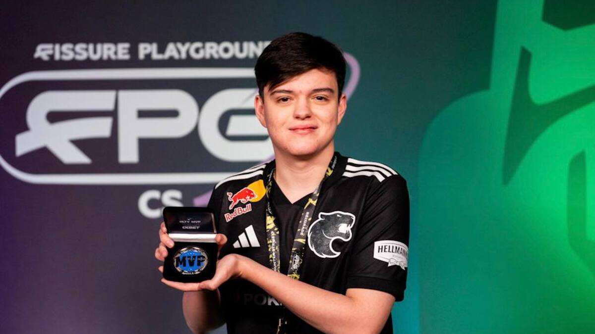 Казахстанец стал лучшим игроком на FISSURE Playground 2 по киберспорту