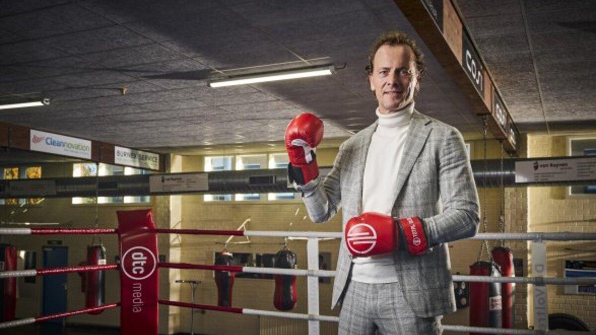 Глава World Boxing восхитился ЧМ-2025 в Ливерпуле и отметил триумф Казахстана