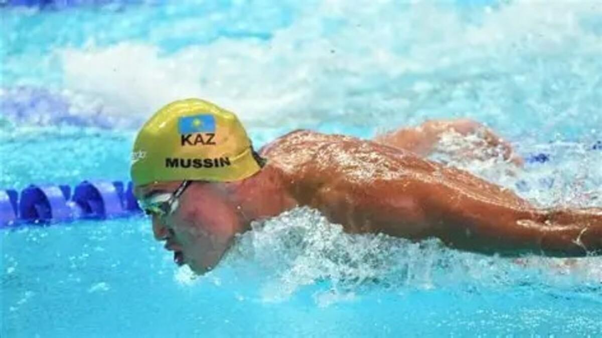 Казахстанский пловец Мусин взял золото на чемпионате Азии
