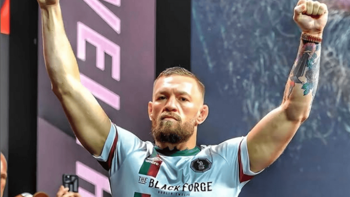 АҚШ Президентінің Ақ үйінде UFC: Макгрегор сенсациялық келісімшартқа қол қойды