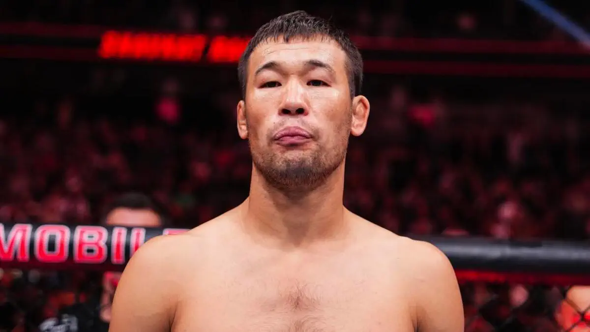 UFC исключил Шавката Рахмонова из списка лучших бойцов мира