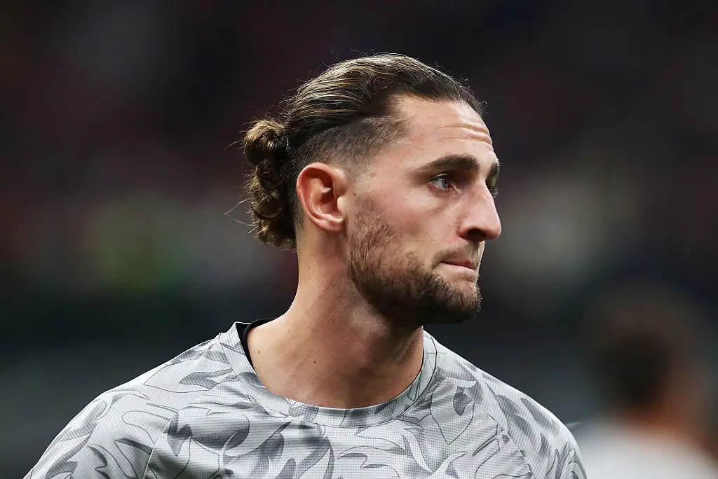 Әйелімнің үйдегі порно фотосы Үйде жасалған MFF-дегі толыққанды милф