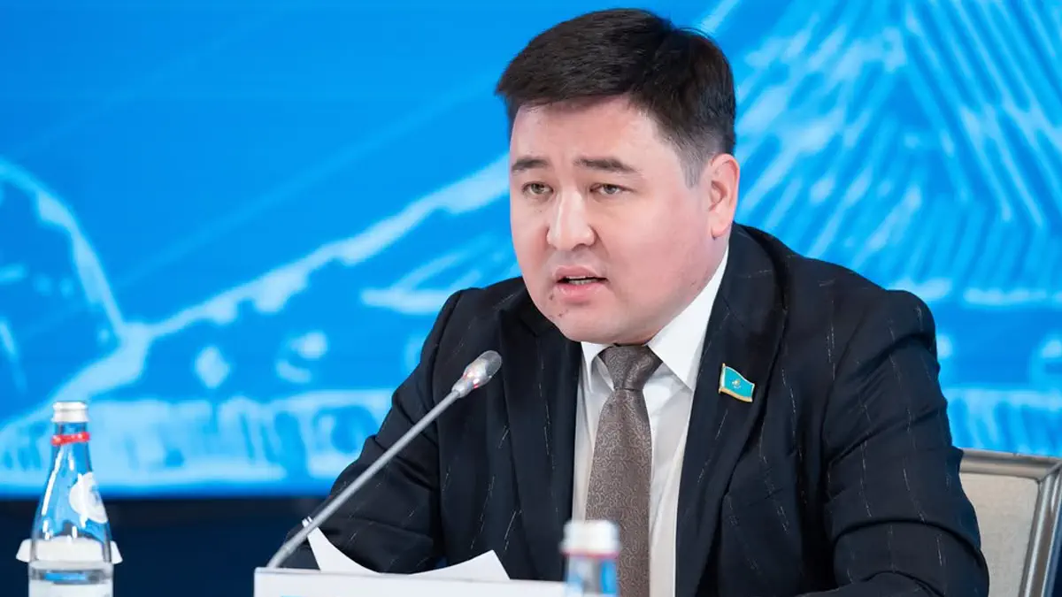 Депутат назвал футбольные клубы, которые получат частных владельцев