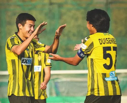 Бір шоғыры бір волосатые письки сперму Жалаңаш фотоға түсті