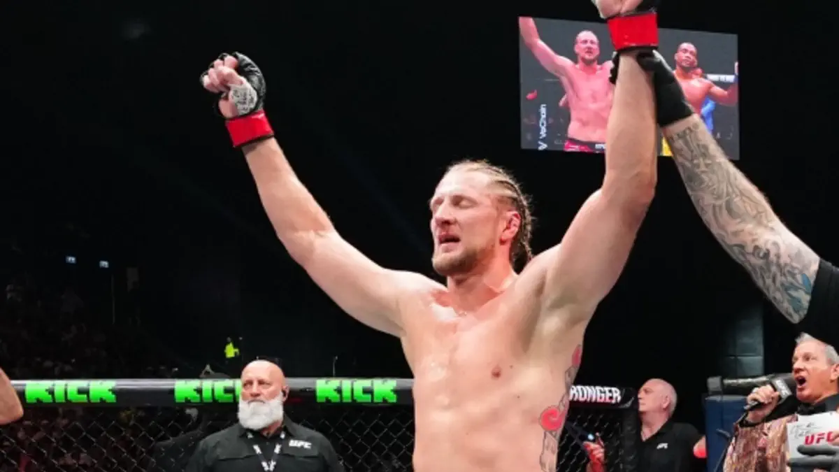 Битва тяжеловесов: Волков одержал победу на грани в октагоне UFC 321