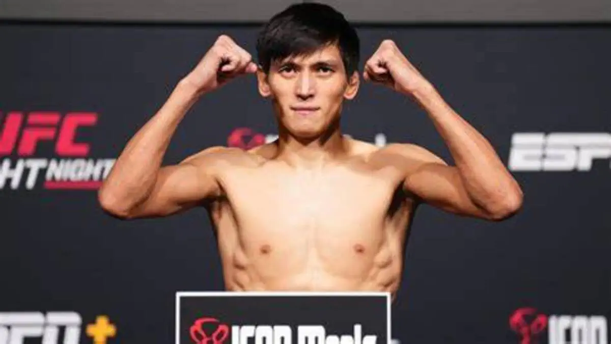 Казахстанский боец Азат Максум вылетел из UFC после неудачной серии