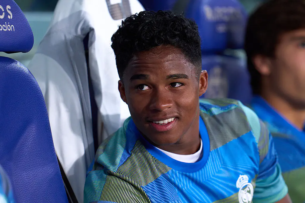 Порно гей лесбиянки бірге топтық секс Терең декоратпен жалаңаш қыздар