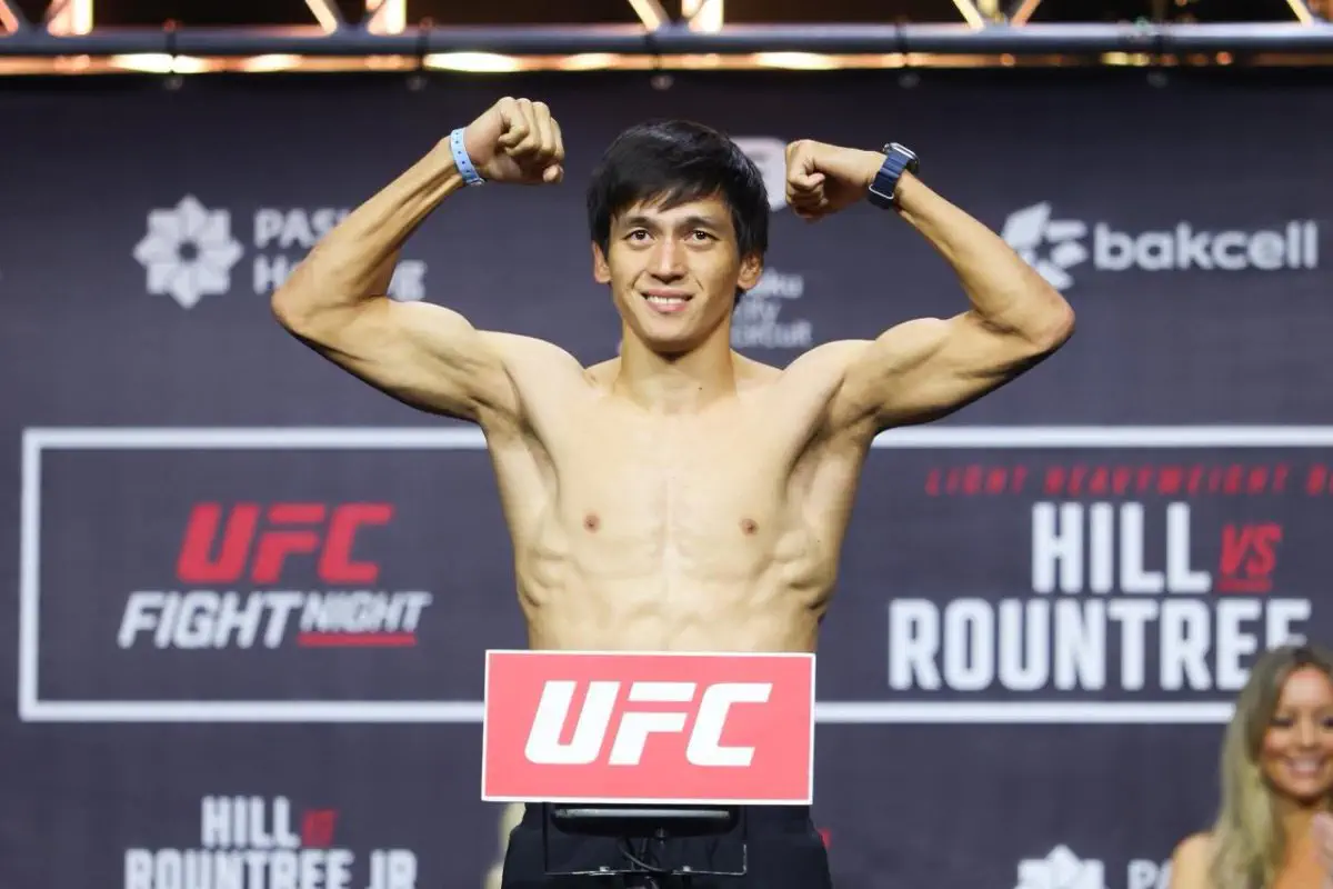 Ол фотоны жақсы көреді Ерлердің жыныстық мастурбациясы