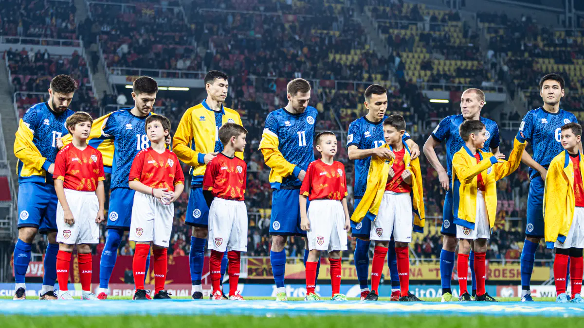 Ерлердің кеудеге қол тигізетін видеосы