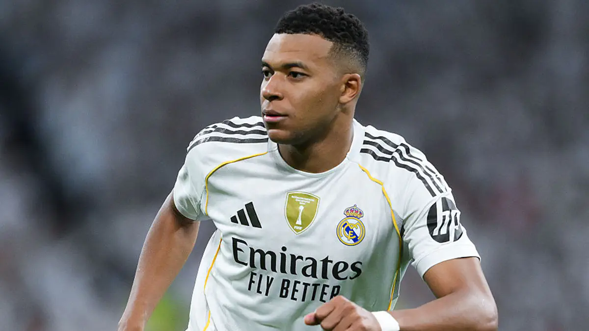 Мен Мәскеуде бір жігітпен сырласқым келеді.