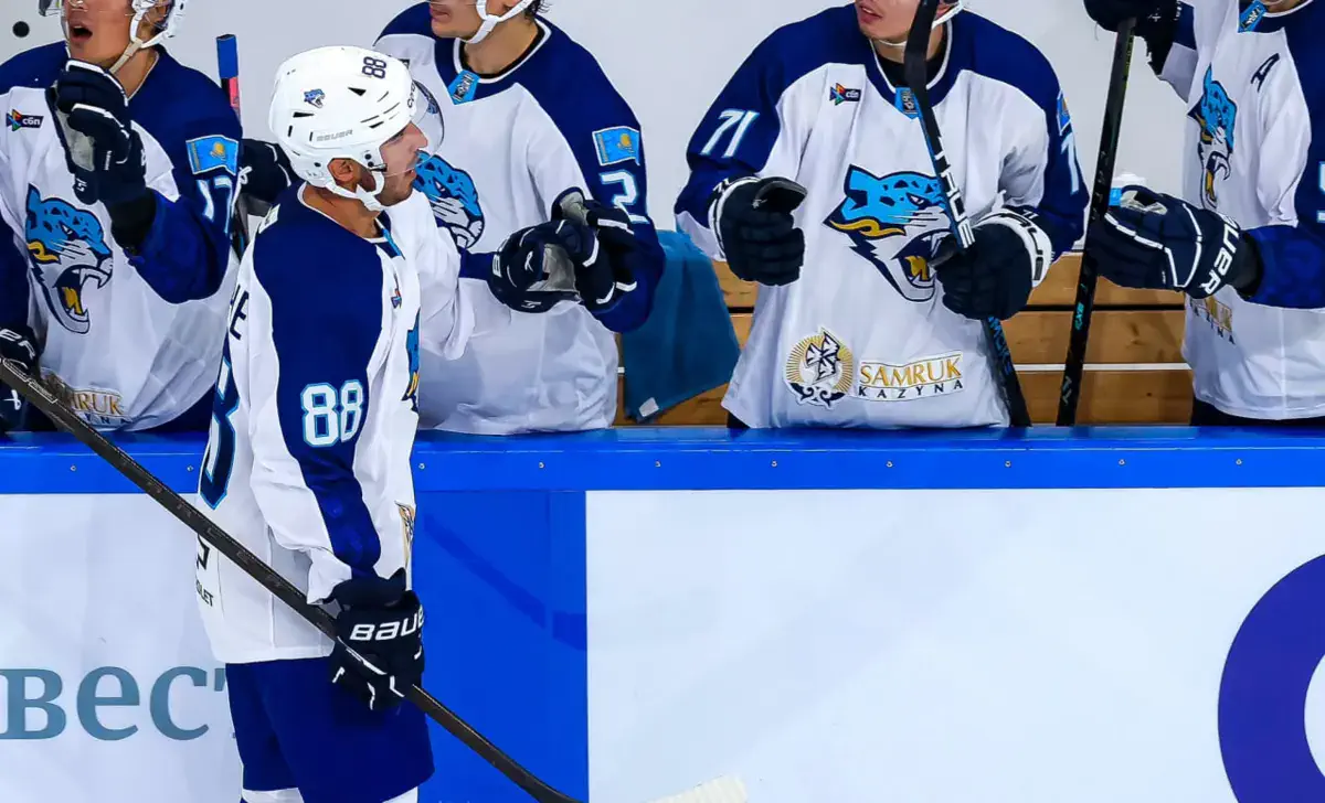 Көшедегі онлайн алаяқтық