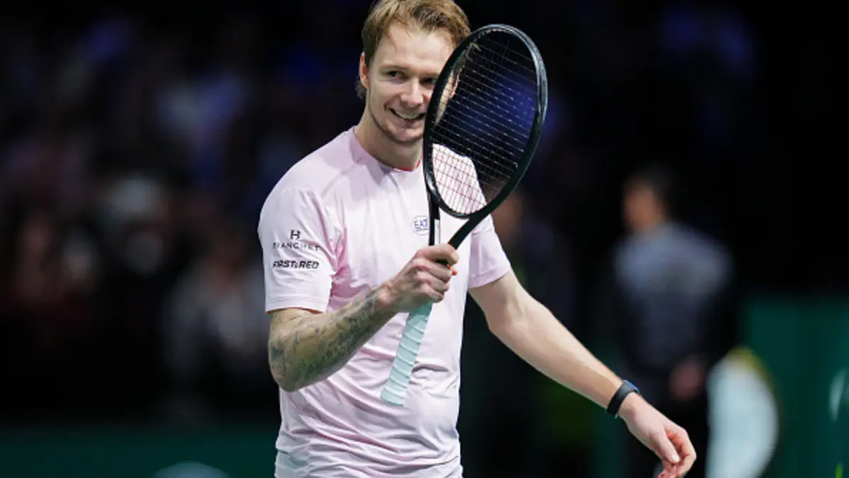 Азиялық сиыр қыздың порносы аяқталады Қуыршақтармен порно ойындар