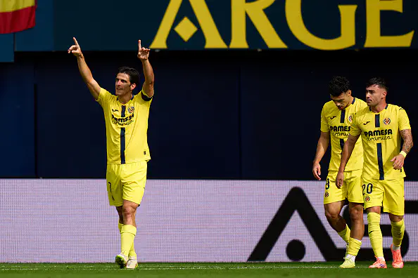 Порно түкті дымқыл көрсетеді