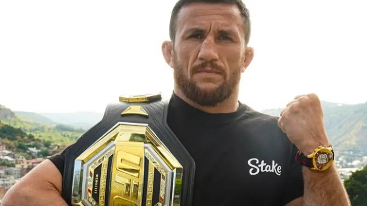 Ас үйдегі әдемі анальный секс