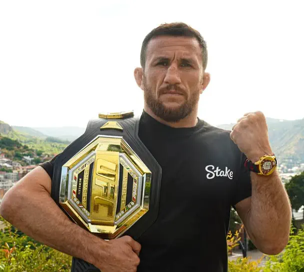 Нигер аққұба сұлулығына тығыз тесік отырғызды