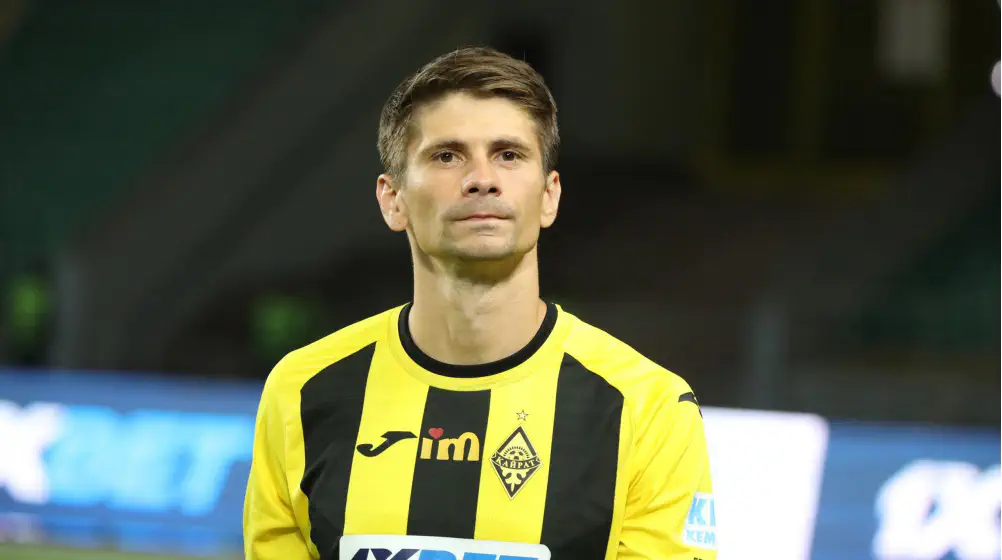 Ана мен ұлының порносын жоғары сапада онлайн көріңіз Жігіт қызға массаж жасап трахает етеді