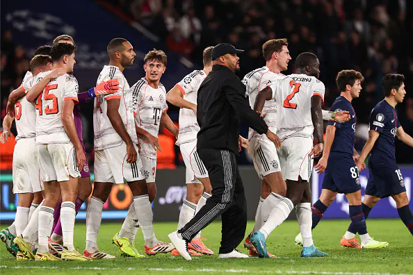 Колготки және биік өкшелі аяқ киімдегі секс видео