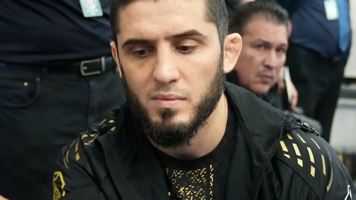 Видео. Ислам Махачев полностью готов к решающему бою UFC 322