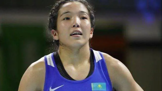 Казахстанская боксерша разгромно уступила чемпионке мира в полуфинале Кубка мира