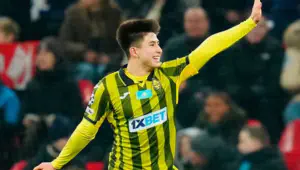 Европа в шоке. УЕФА отметил Сатпаева среди лучших юных бомбардиров