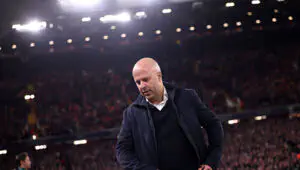 Тренерские муки в Милане и последний шанс Слота. Превью футбольных выходных