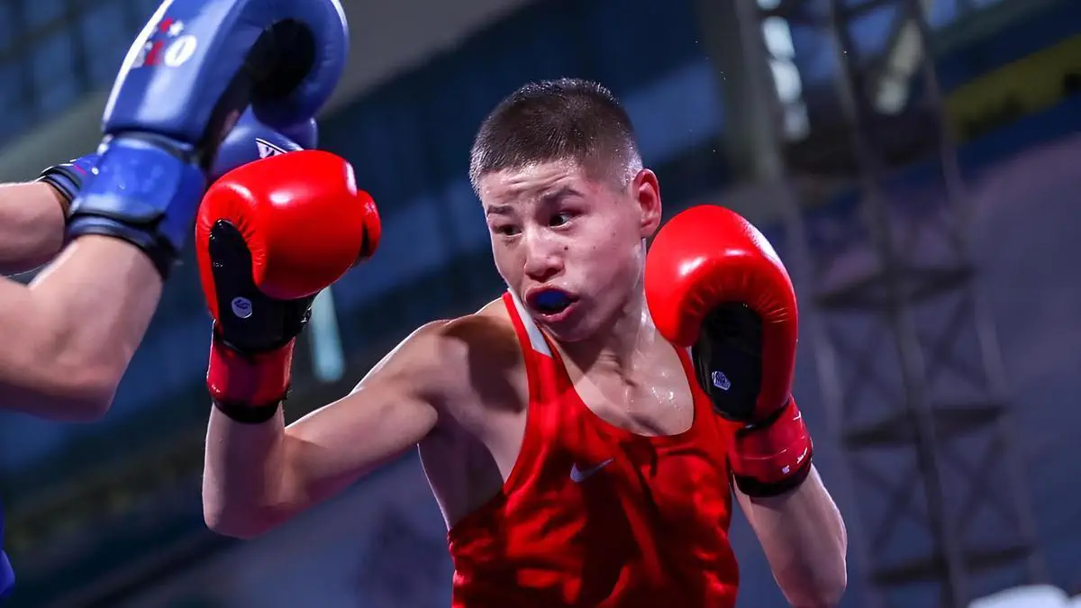 Асылкулов начал чемпионат мира с разгрома - Казахстан продолжает победное шествие