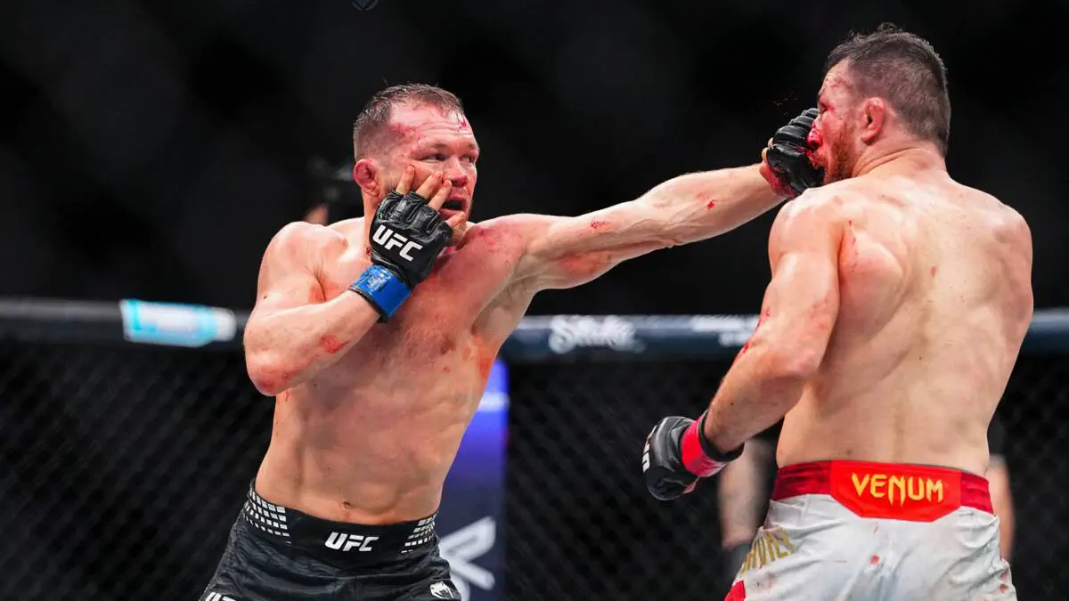 Ян взял реванш и вернул трон. Петр Ян снова чемпион UFC яти раундов войны