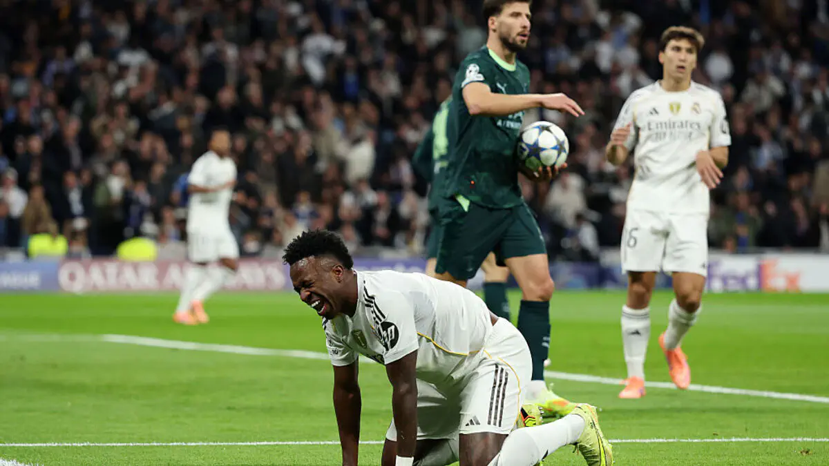 Второе спорное решение за тайм. Судья не назначил пенальти в ворота «Ман Сити»