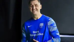 Вратарь сборной Казахстана помог «Сабаху» обыграть «Карабах» и возглавить турнирную таблицу