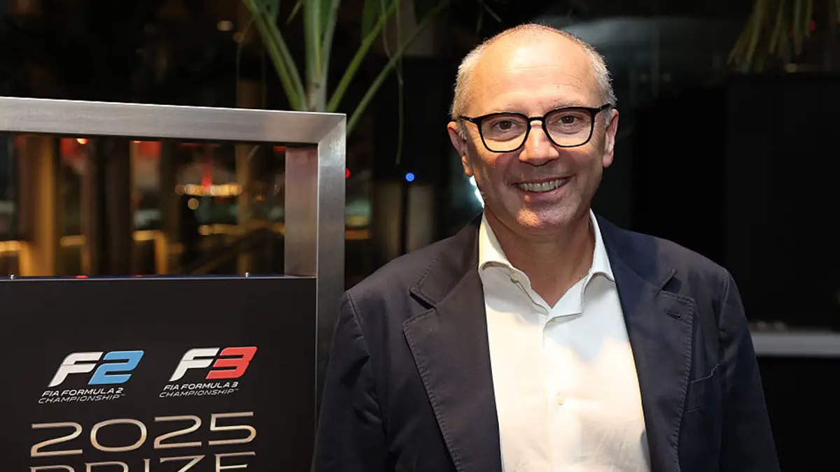 «Не нужно плакать»: президент Формулы-1 назвал решение проблем Ferrari